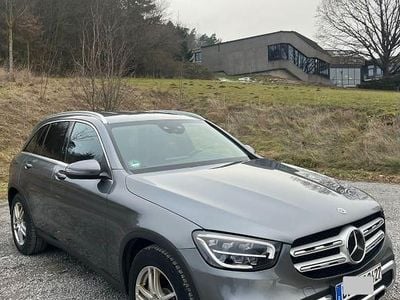 Gebraucht Mercedes GLC220 194 PS (142 kW) 2022 Grau SUV