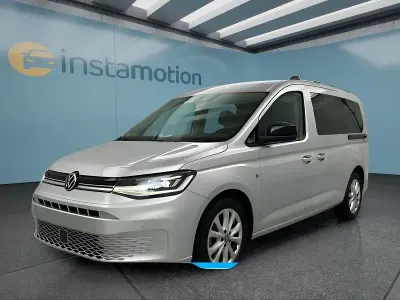 Gebraucht VW Caddy Maxi 114 PS (83 kW) 2023 Silber Van / Kleinbus