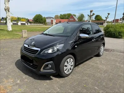 Gebraucht Peugeot 108 Active 82 PS (60 kW) 2016 Schwarz Kleinwagen