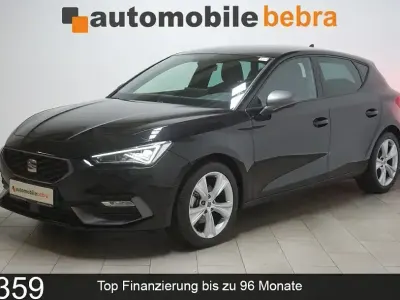 Begagnad Seat Leon FR 116 HK (85 kW) 2025 Svart Sedan
