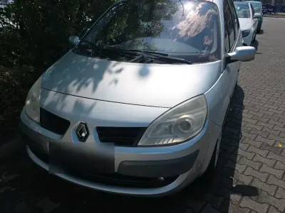 Gebraucht Renault Scénic II 111 PS (81 kW) 2007 Silber Van / Kleinbus