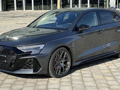 Usata Audi RS3 Sport 400 CV (294 kW) 2025 Grigio Berlina