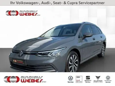 Gebraucht VW Golf VIII Active 150 PS (110 kW) 2023 Grau Kombi