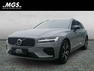 Neu Volvo V60 Plus 197 PS (144 kW) 2026 Vapour grey Kombi