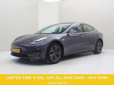Grau Gebraucht 2020 Tesla Model 3 Standard Range Limousine | 17.900 € (Fairer Preis)