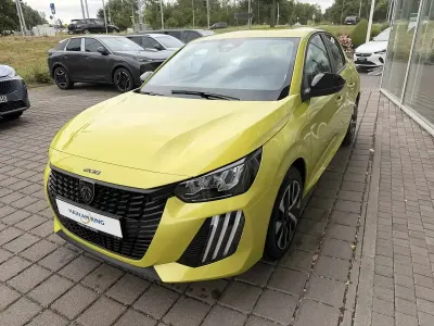 Neu Peugeot 208 Style 101 PS (74 kW) 2026 Gelb Kleinwagen