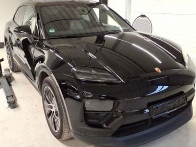 Gebraucht Porsche Macan 4 Electric Basis 264 kW (360 PS) 2025 Schwarz SUV