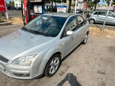 Gebraucht Ford Focus 101 PS (74 kW) 2008 Schwarz Limousine