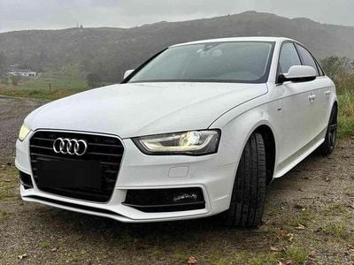 Gebraucht Audi A4 Ambition 150 PS (110 kW) 2014 Weiß Limousine