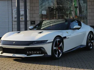 Nuova Ferrari 12 Cilindri 829 CV (609 kW) 2026 Bianco