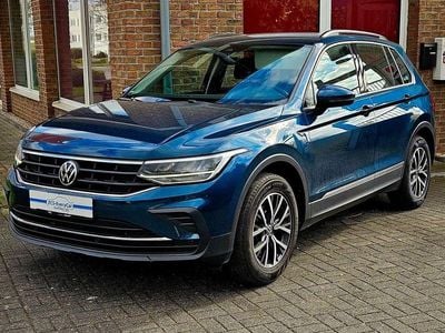 Gebraucht VW Tiguan Life 150 PS (110 kW) 2023 Blau SUV
