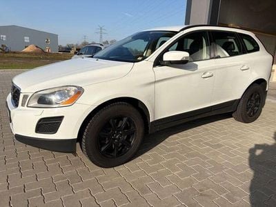 Gebraucht Volvo XC60 Pro 163 PS (119 kW) 2013 Weiß SUV