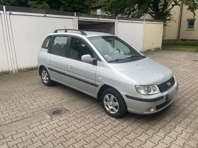 Gebraucht Hyundai Matrix 103 PS (75 kW) 2007 Silber Van / Kleinbus