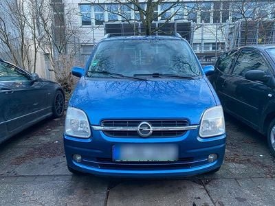 Blau Gebraucht 2003 Opel Agila Kleinwagen | 800 €