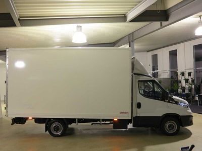 gebraucht Iveco Daily 35S18HA 3.0 SCR Hi-Matic Koffer AHK Navi