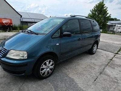 VW Sharan
