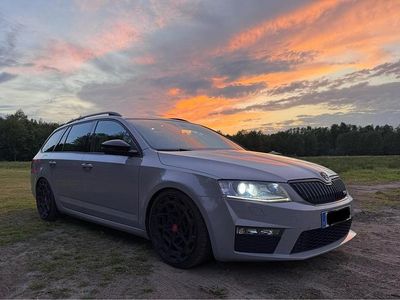 Gebraucht Skoda Octavia vRS 220 PS (161 kW) 2015 Grau Kleinwagen