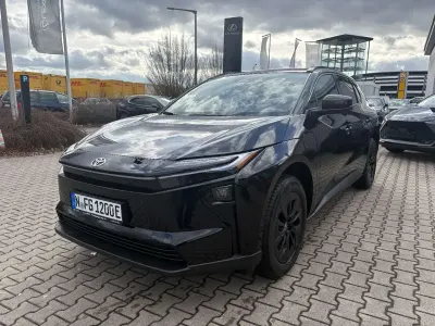 Gebraucht Toyota bZ4X 164 kW (224 PS) 2026 Mysticschwarz mica metallic SUV