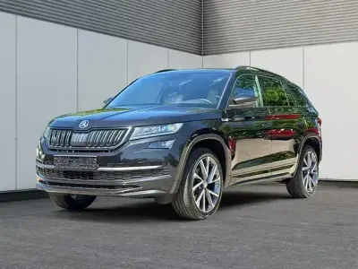 Gebraucht Skoda Kodiaq SportLine 190 PS (139 kW) 2020 (schwarzmagic perleffekt) SUV
