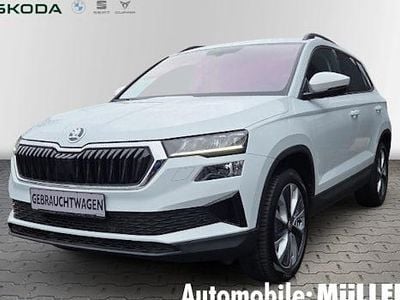 Weiss Gebraucht 2022 Skoda Karoq Style SUV | 25.950 € (Guter Preis)