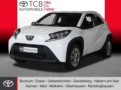 Neu Toyota Aygo X Business Edition 72 PS (52 kW) 2026 Super white 2 SUV