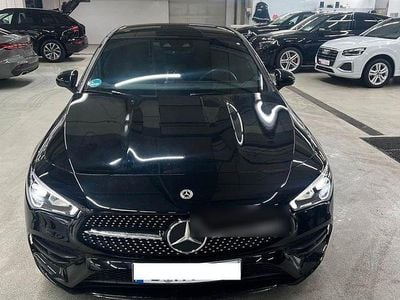 Schwarz Gebraucht 2023 Mercedes CLA200 AMG line Coupé | 33.500 € (Guter Preis)