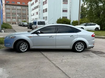Gebraucht Ford Mondeo 125 PS (91 kW) 2009 Grau Limousine
