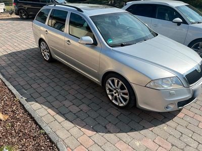 Usado Skoda Octavia RS 200 HP (147 kW) 2008 Prateado Carrinha