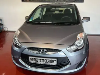 Gebraucht Hyundai ix20 Classic 116 PS (85 kW) 2013 Grau Kleinwagen