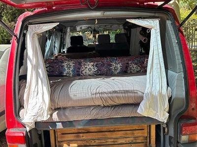 Usata VW T4 68 CV (50 kW) 1995 Rosso Furgone