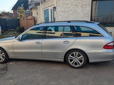 Gebraucht Mercedes E240 Elegance 177 PS (130 kW) 2004 Silber Kombi