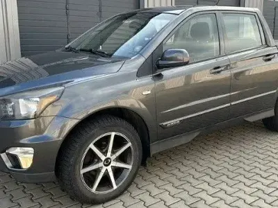Gebraucht SsangYong Actyon 141 PS (103 kW) 2008 Grau Pickup