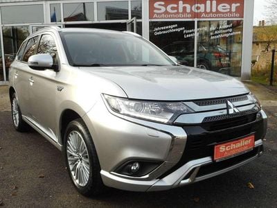Gebraucht Mitsubishi Outlander P-HEV Basis 135 PS (99 kW) 2020 Sterlingsilber (m) SUV