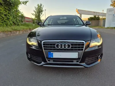 Gebraucht Audi A4 140 PS (102 kW) 2012 Schwarz Kombi