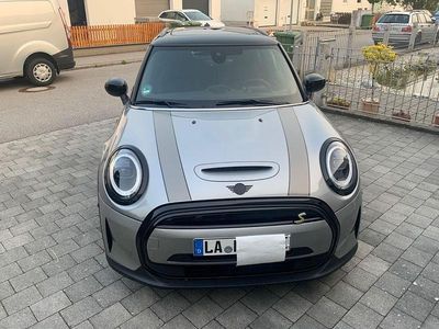 Gebraucht Mini Cooper SE Classic 135 kW (184 PS) 2022 Silber Kleinwagen