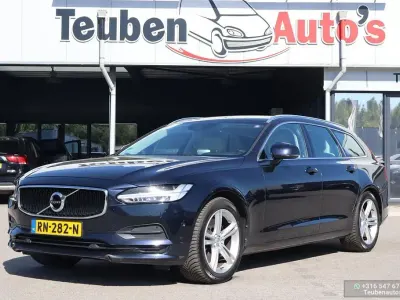 Second-hand Volvo V90 Momentum 254 CP (186 kW) 2018 Albastru Break