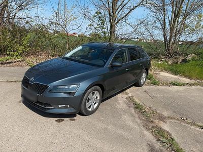 Usata Skoda Superb 190 CV (139 kW) 2015 Grigio Station wagon