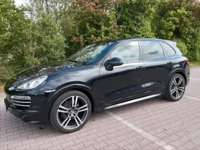 Second-hand Porsche Cayenne 245 CP (180 kW) 2014 Negru SUV