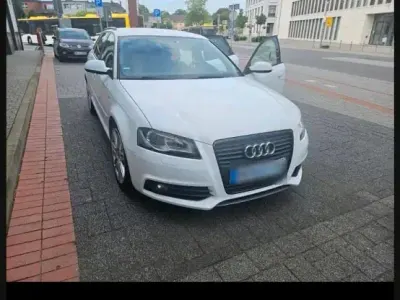 Gebraucht Audi A3 S-Line 125 PS (91 kW) 2010 Weiß Kleinwagen