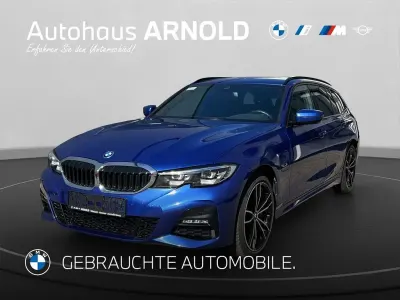 Gebraucht BMW 330e M Sport 292 PS (214 kW) 2022 M portimao blau Kombi