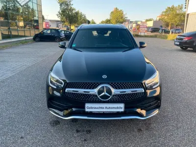Gebraucht Mercedes GLC300e AMG line 194 PS (142 kW) 2020 Schwarz SUV
