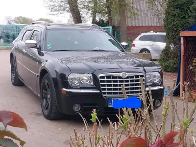 Second-hand Chrysler 300C Touring 218 CP (160 kW) 2007 Negru Break