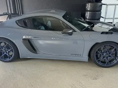 Gebraucht Porsche Cayman GT4 500 PS (367 kW) 2022 Grau
