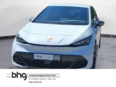 Usata Cupra Born e-Boost 169 kW (231 CV) 2025 Bianco Utilitaria
