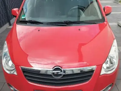 Gebraucht Opel Agila 68 PS (50 kW) 2011 Rot Kleinwagen