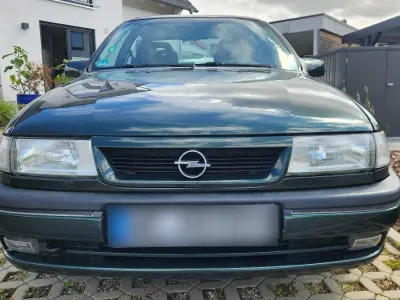 Gebraucht Opel Vectra 116 PS (85 kW) 1995 Grün Limousine