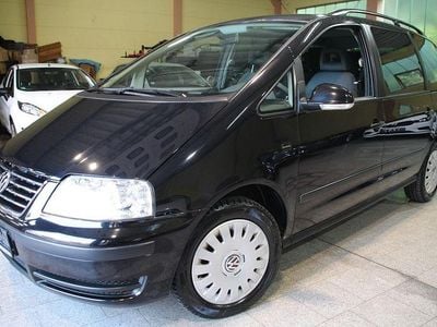 Schwarz Gebraucht 2009 VW Sharan Trendline Van / Kleinbus | 5.490 € (Etwas zu teuer)