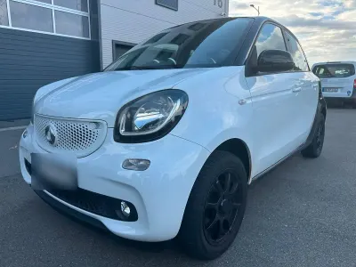 Gebraucht Smart ForFour 71 PS (52 kW) 2015 Weiß Kleinwagen