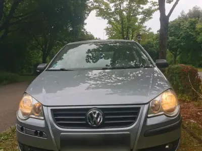 Gebraucht VW Polo 75 PS (55 kW) 2006 Silber Kleinwagen