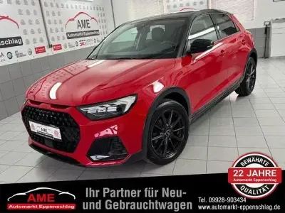Gebraucht Audi A1 Comfort 150 PS (110 kW) 2024 Rot SUV